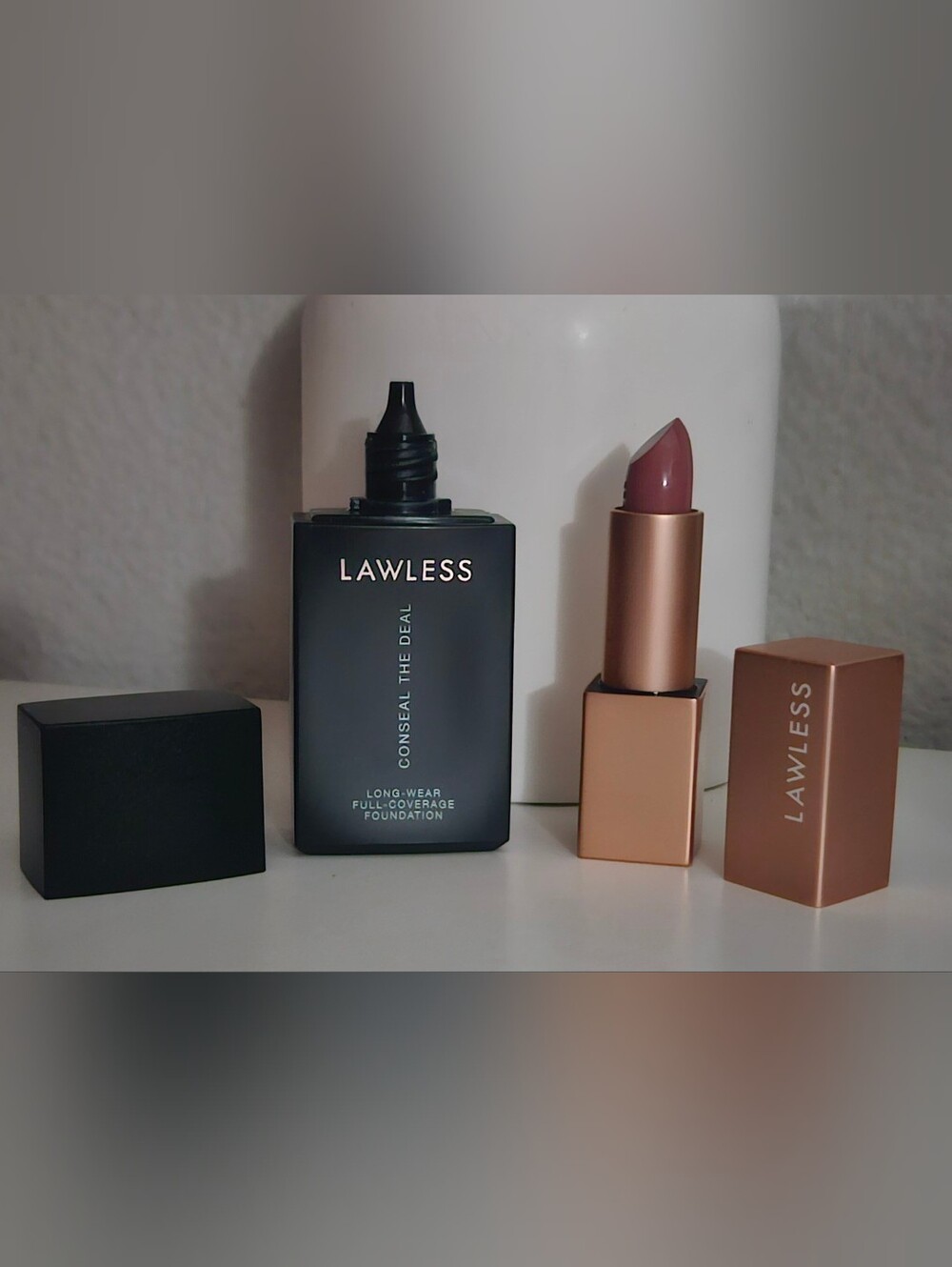 Lawless Conceal The Deal Foundation & Plumping Satin Cream Lipstick
